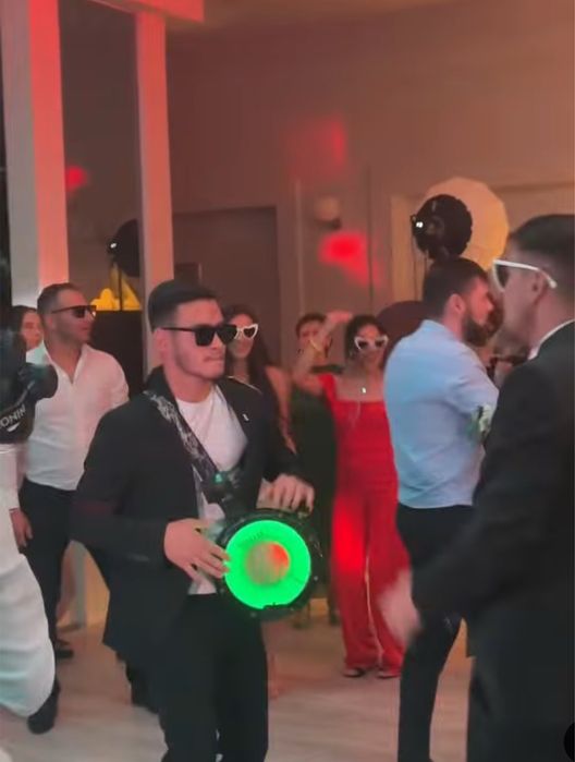 Dj pentru evenimente boxe lumini