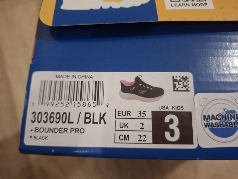 Маратонки Skechers. Размер 35.