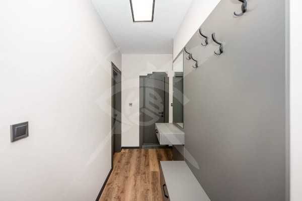 Тристаен апартамент в Центъра! 11862871