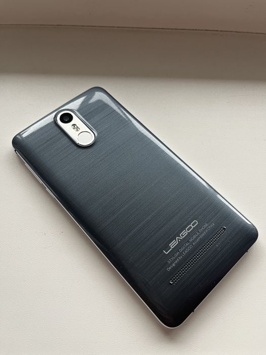 Телефон Leagoo M8 Android