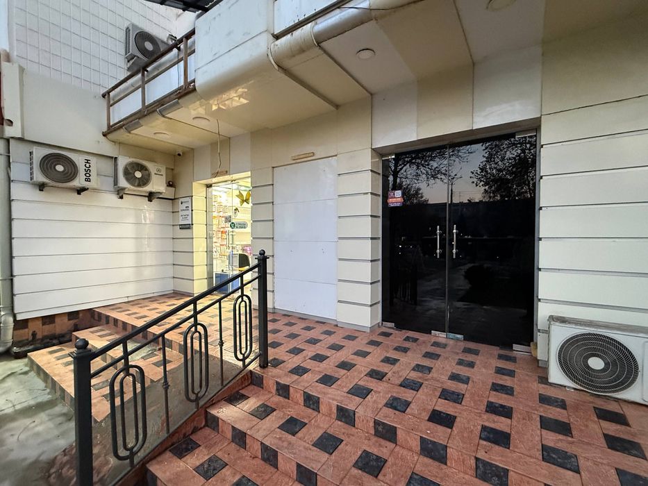 Первая линия аренда под офис аптека и т.д. Ор:Шахристанский Метро