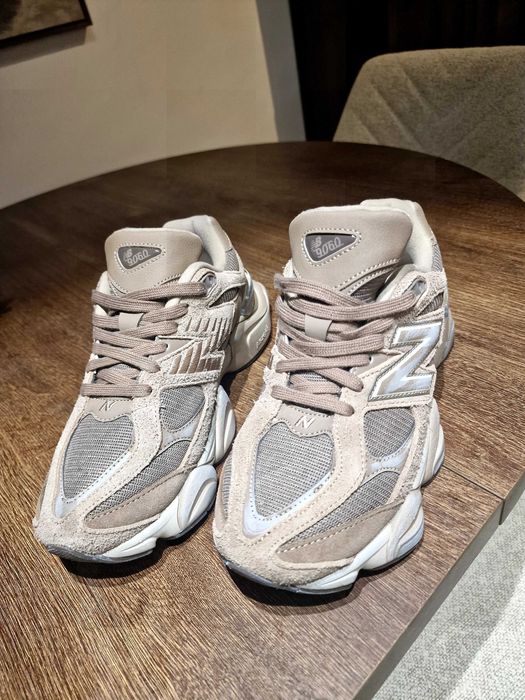 Adidasi new balance 9060 gri