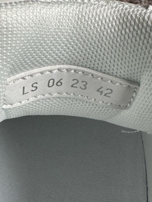 Vand adidași Dior B30