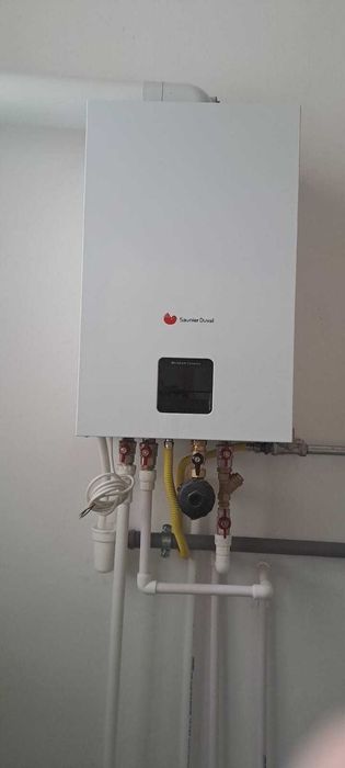 Serviciu de spalare instalatii sanitare si montare centrale termice