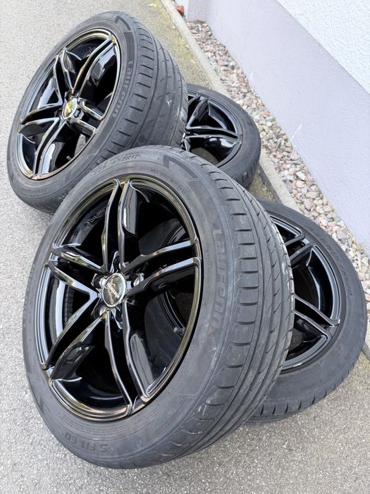 Jante aliaj Wheelworld R17 5x112 ET50 + anvelope 225/45 R17 VW Audi Skoda Seat Mercedes