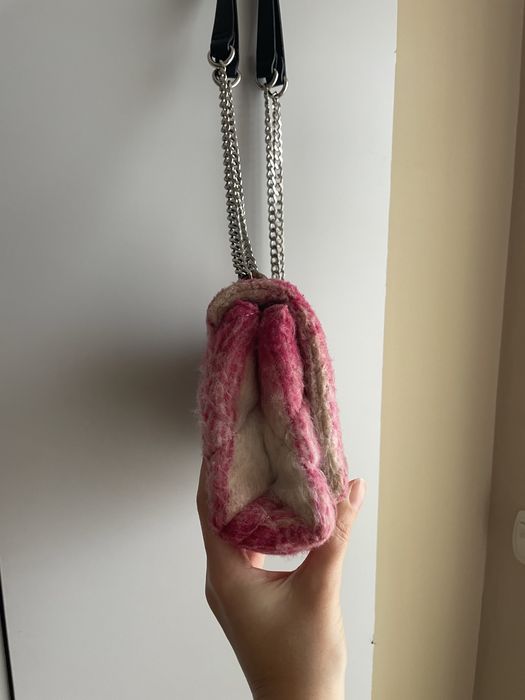 Малка розова пухена чанта Parfois