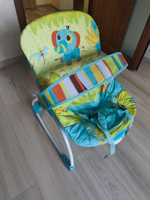 Детски шезлонг със звук и вибрация. 2 броя