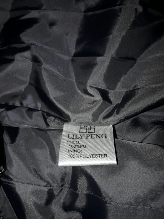 Продам пальто  новое  1 раз только одевалась