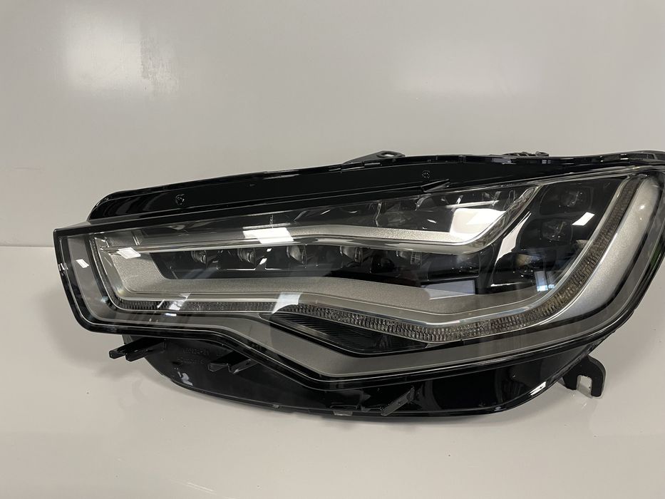 Фуллед ляв фар , Преден капак ,ляв калник- а6 с7  4g