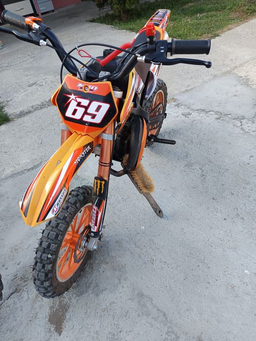 Vând mini cross 49 cc