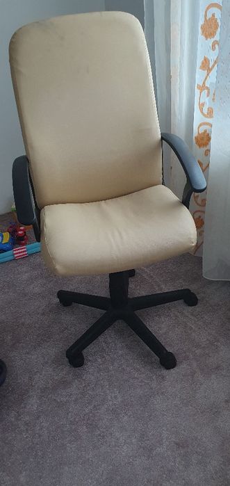 Scaun de birou  foarte bun