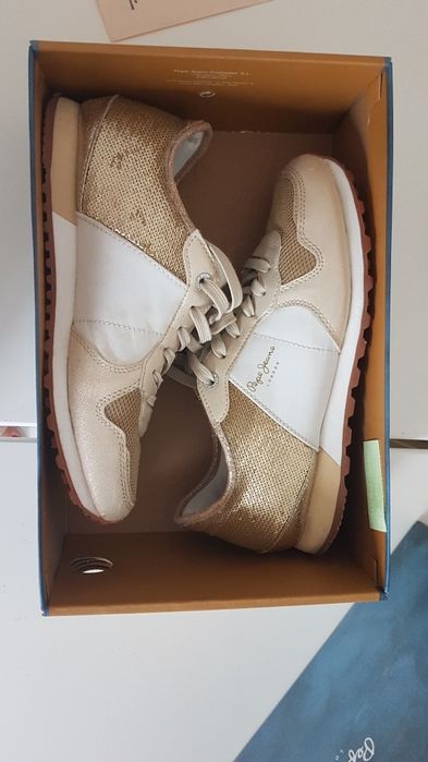 Pepe Jean's сникърси