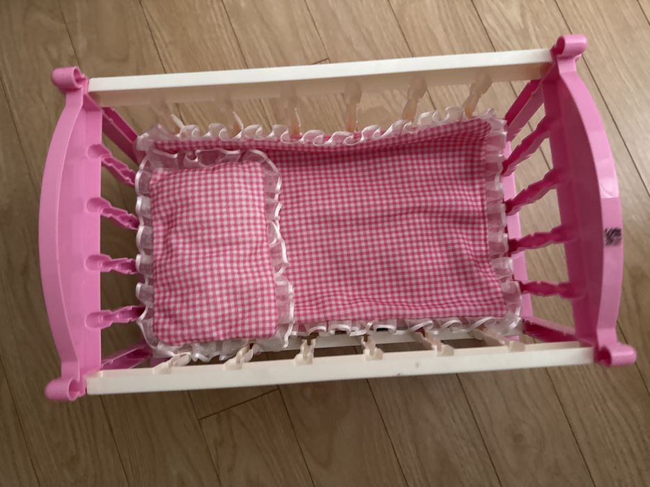 Продам кровать для кукол