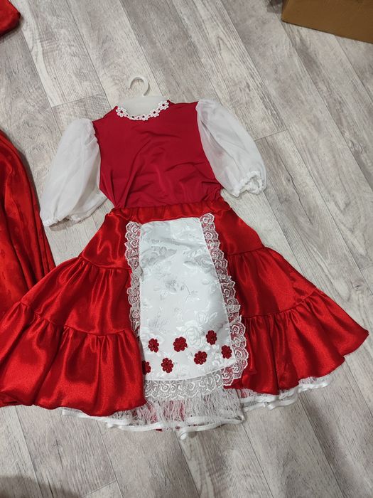 Продам костюм красной шапочки