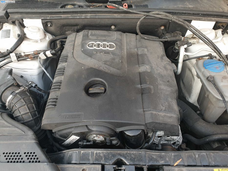 Capac Plastic Antifonare Insonorizare Motor Audi Q5 8R 2.0 TFSI CDNB 2008 - 2012 Cod 06J103925AG [Q1102]