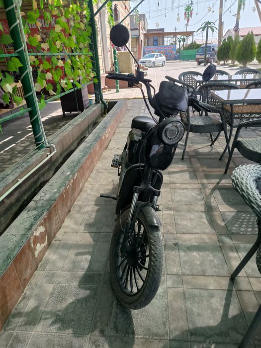 Demansh elektr sukuter