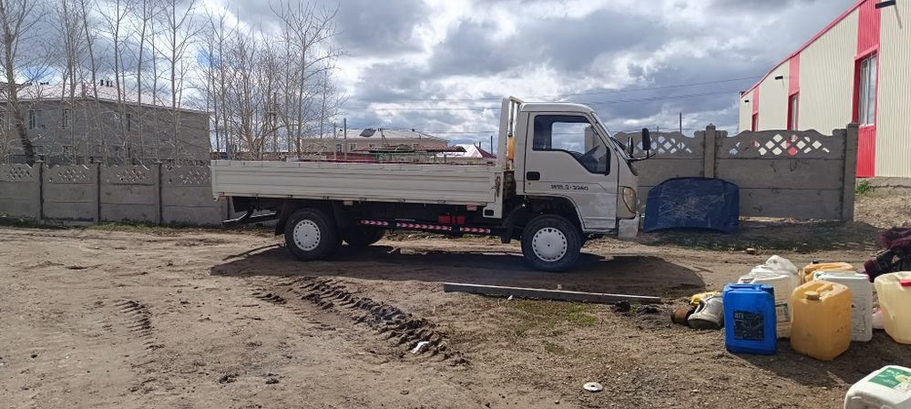 Продам бортовую машину Форланд