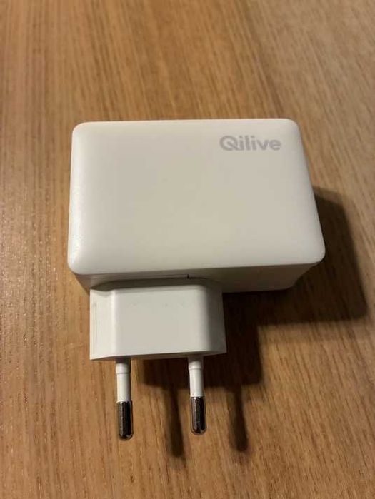 Vand incarcator retea Qilive, 2 porturi USB A, 1A + 2.4A