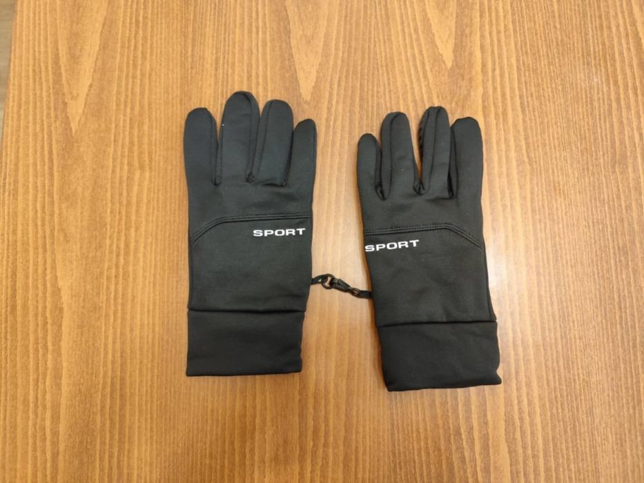 Зимни спортни ръкавици