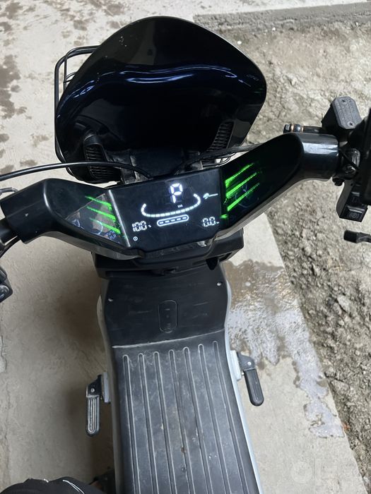 Skuter DRONGO sotiladi narxi zõr