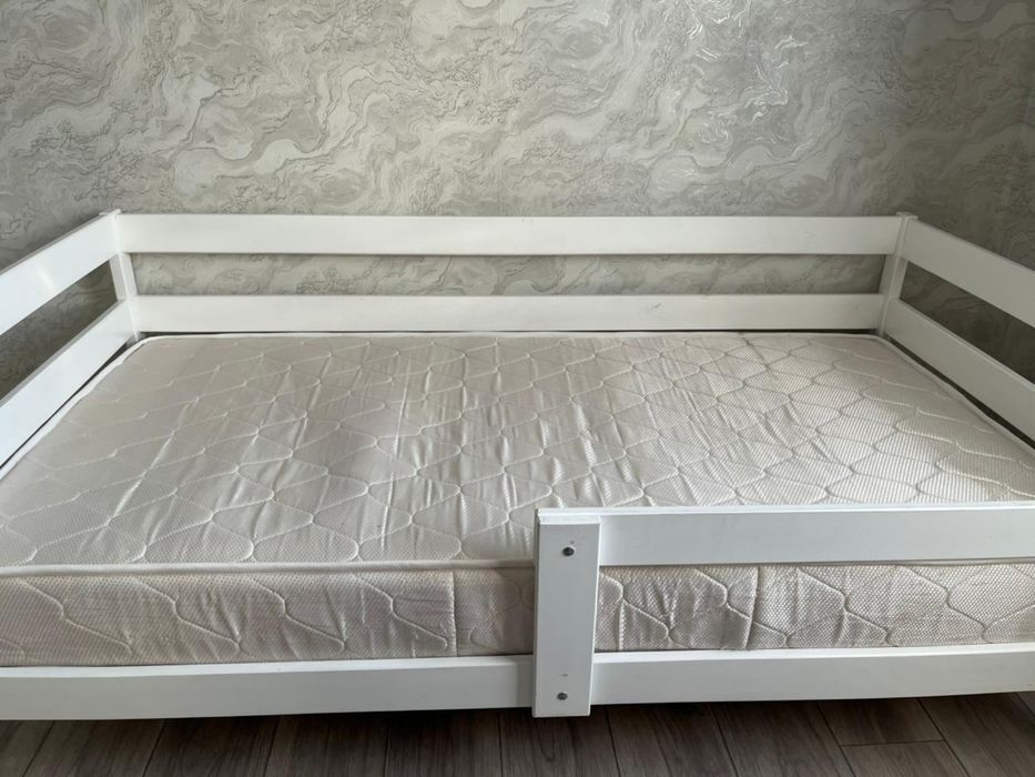 Продам детскую кровать