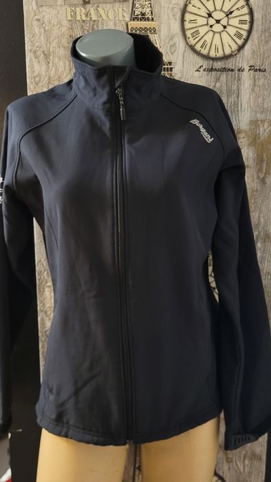 Дамски неопренови якета Bergans