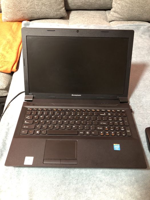 Laptop Lenovo B590