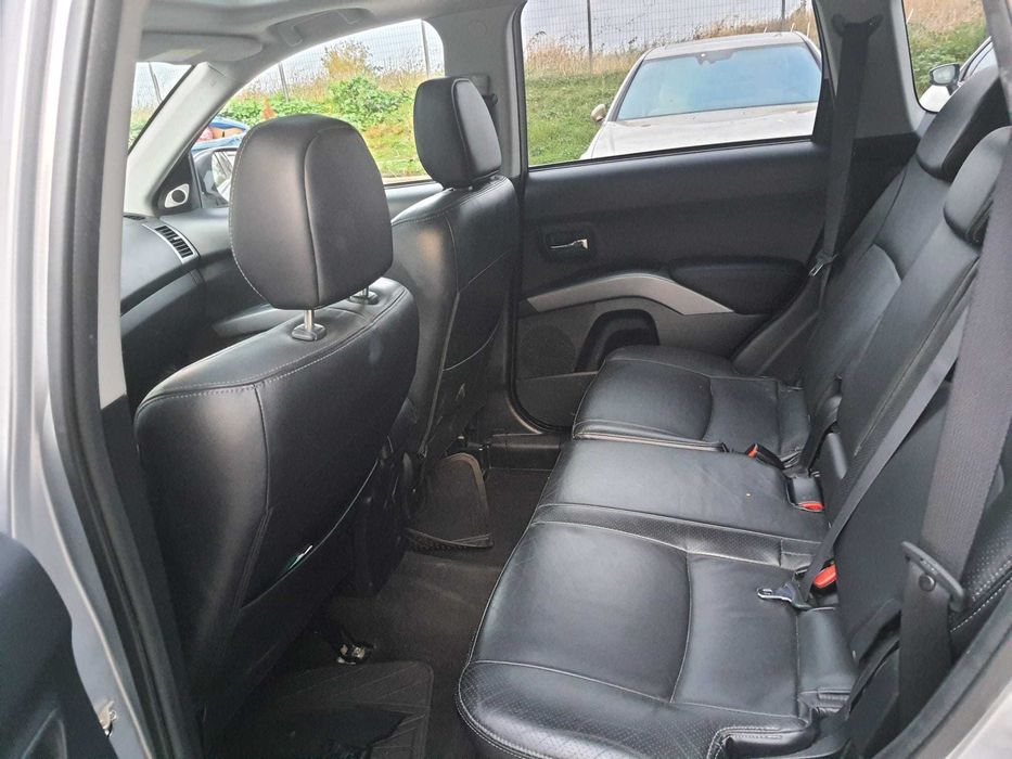 Vand Citroen C-crosser 4x4 FULL OPTION (masina de familie)