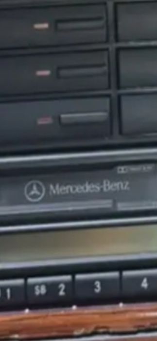 Продам магнитолу Mercedes-Benz