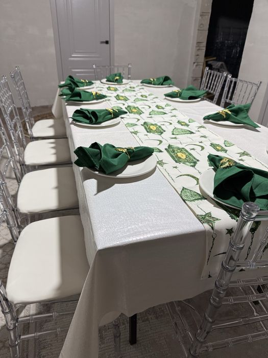 Аренда столов  и стульев