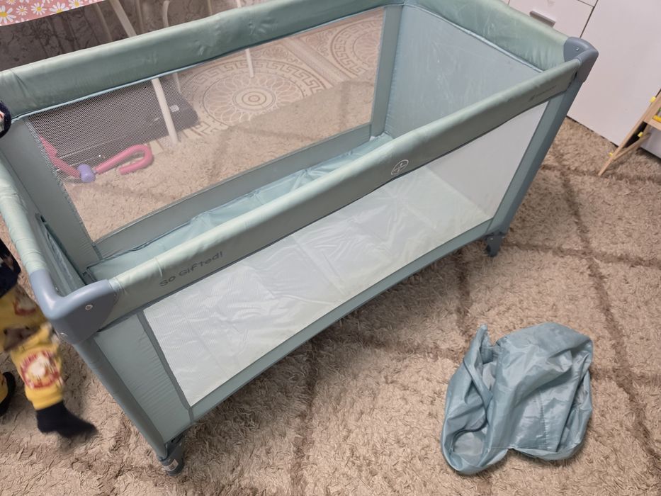 Сгъваема детска кошара