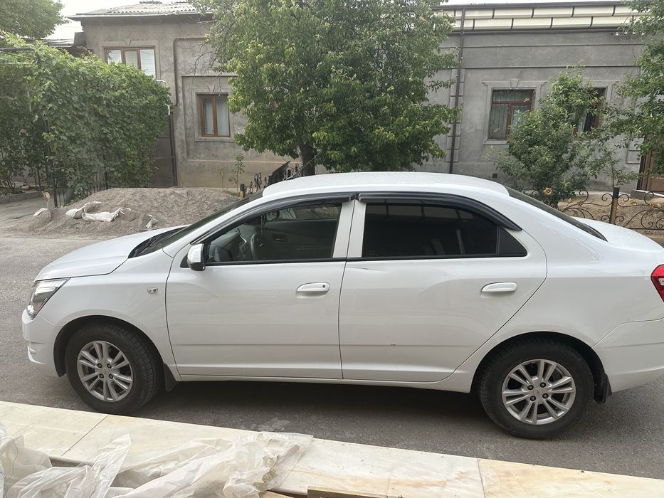 Продаю кобальт 2021 год