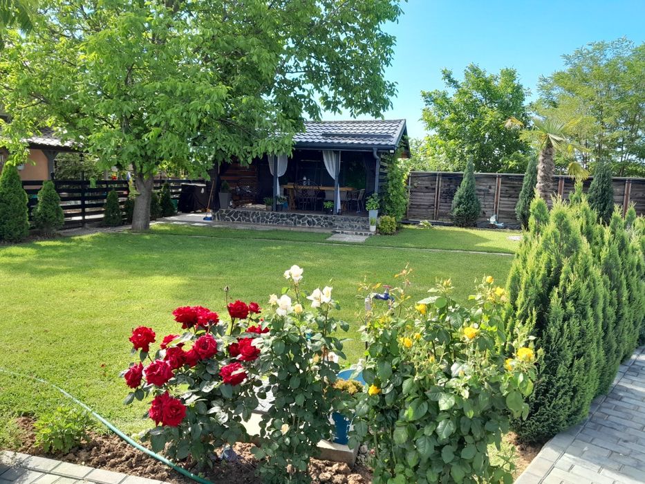 Vand sau Schimb casa in Clocociov