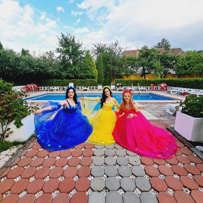 OFERTA Ursitoare , Cabina foto  , DJ