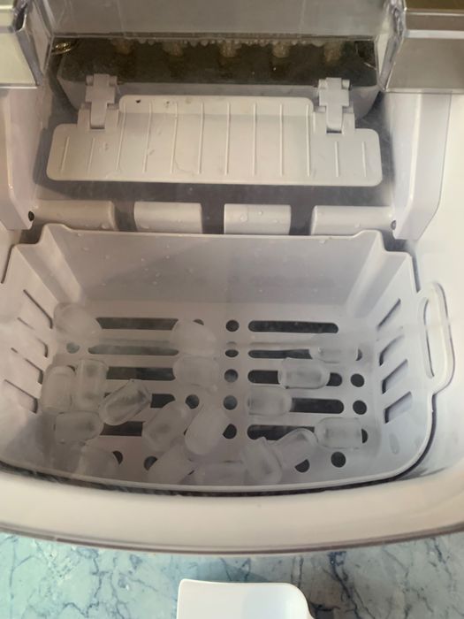 Ледогенератор в отлично състояние