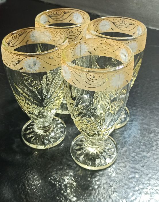 Фужеры по 200 гр