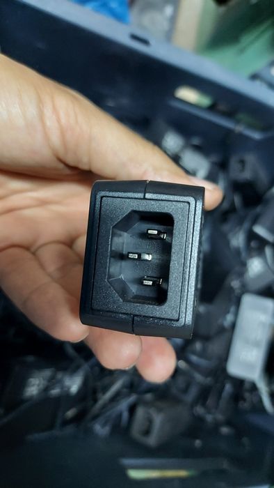 Set 50 alimentatoare 12V 2A, pt camere, routere, dvd, etc