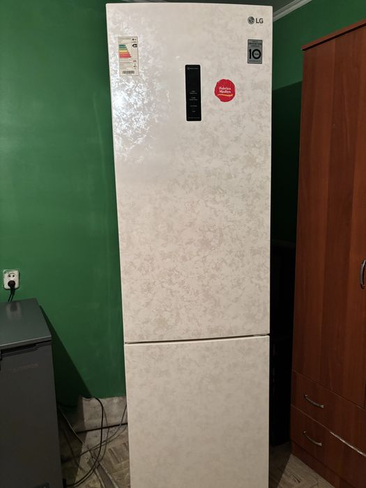 Холодильник LG GC-B509MEWM бежевый