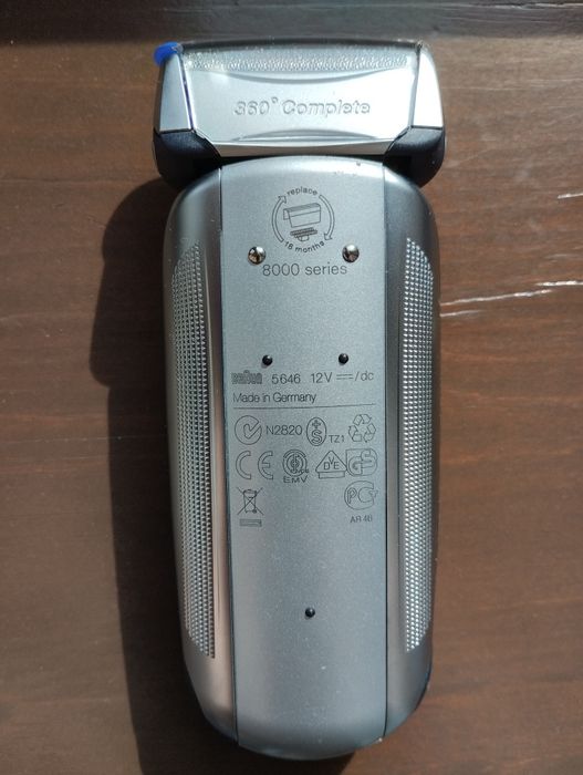 Электробритва Braun  8000