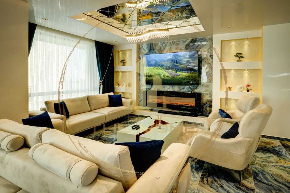 Дава се под наем Тристаен апартамент в Варна, Кайсиева градина - 150 кв.м за 1196.97 € - Снимка #2