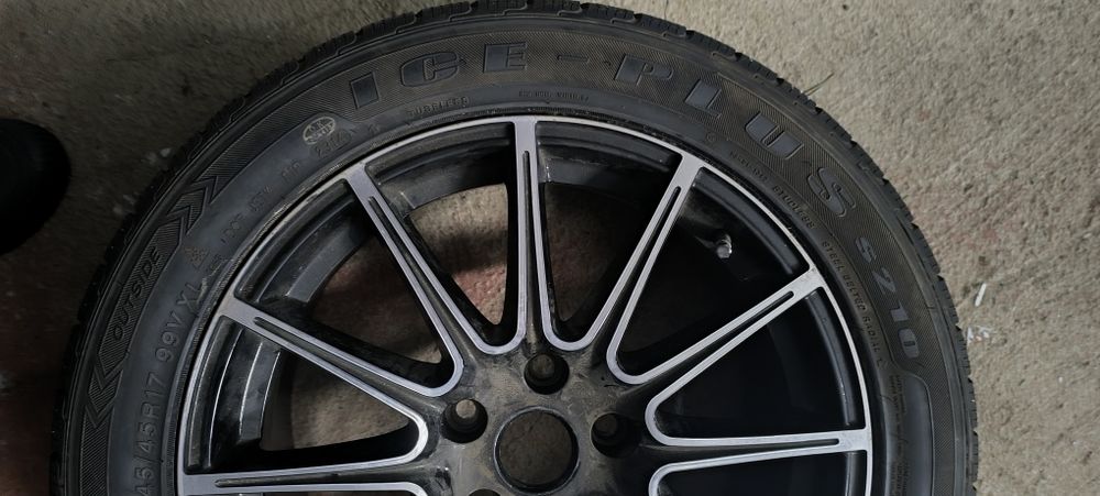 Продам диск с резиной