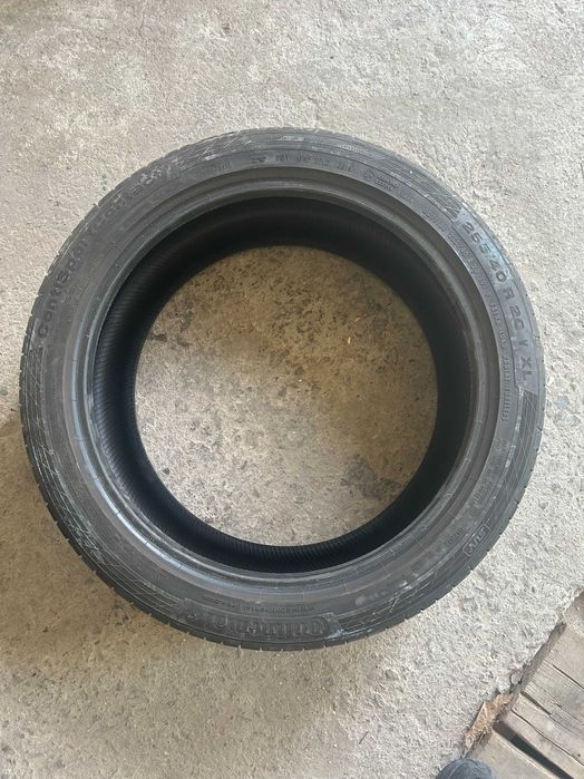 Летни гуми Continental 255/40 R20