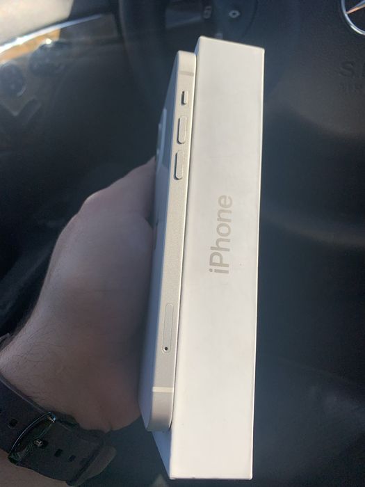 Продам Айфон 12 iphone 12