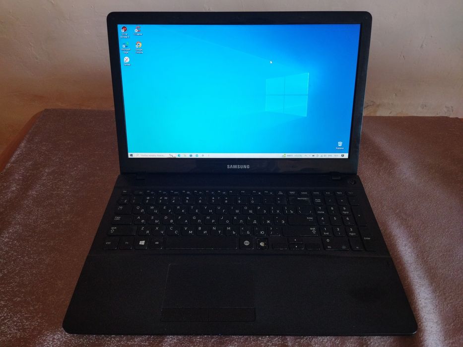 ноутбук samsung NR450R5E