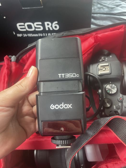 Vând Canon EOS R6 + Kit complet fotografie