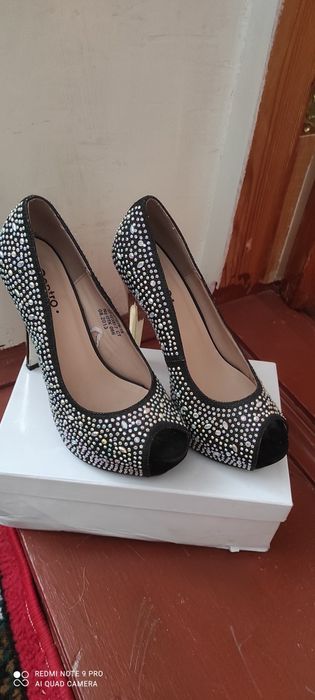 Продаю обувь, Centro.