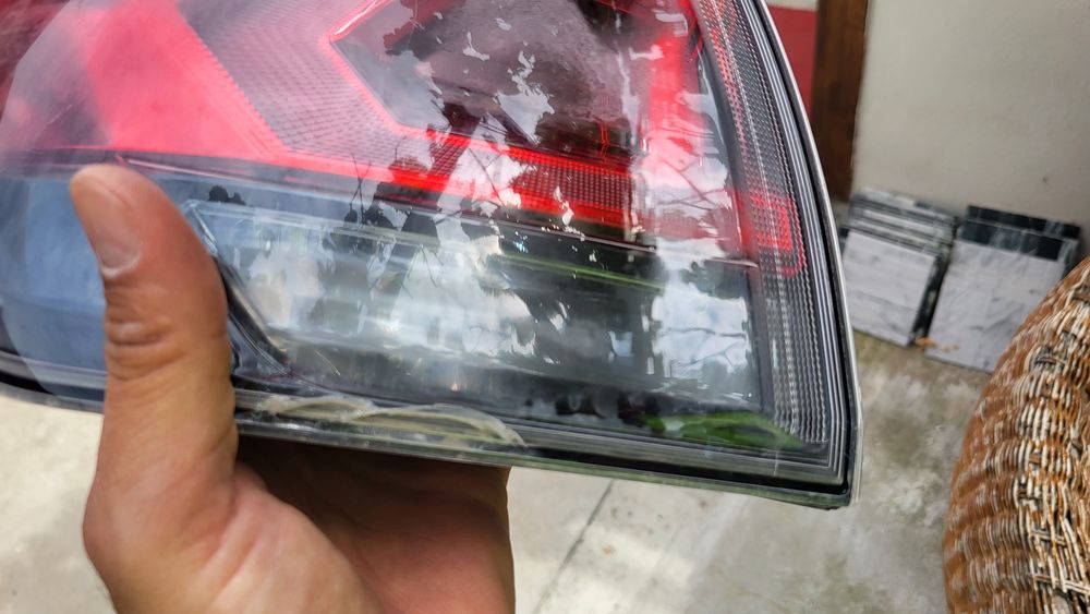 Stop stânga toyota rav 2017