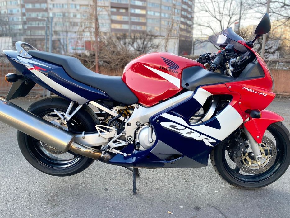 Vand motocicleta cbr f4i