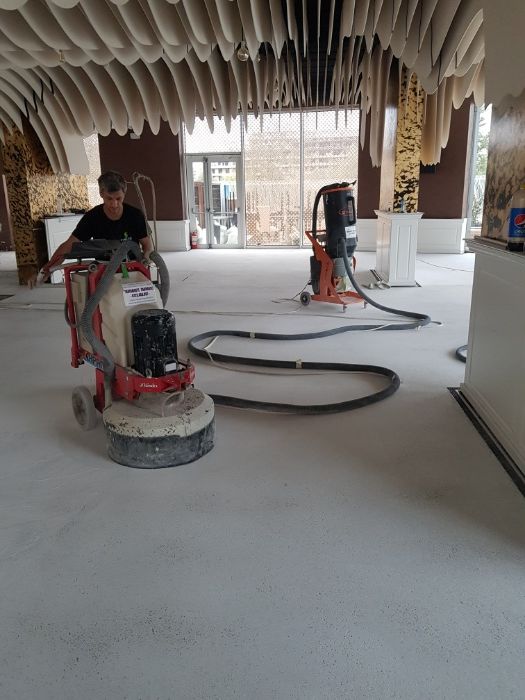 Lustruire-slefuire pardoseli din beton
