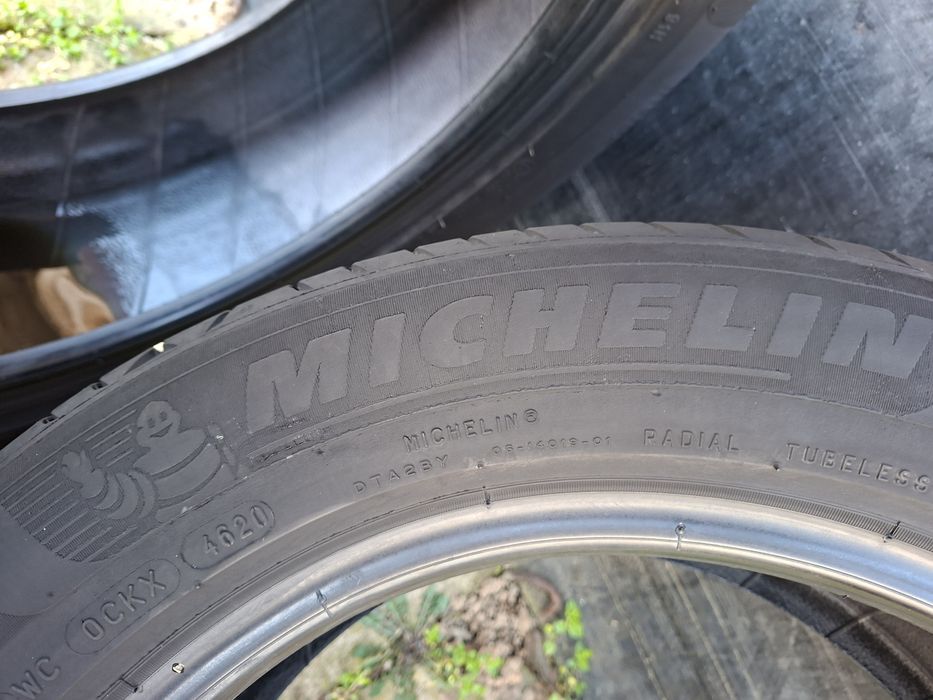 2бр 205/55/16  мишелин много запазени малко карани